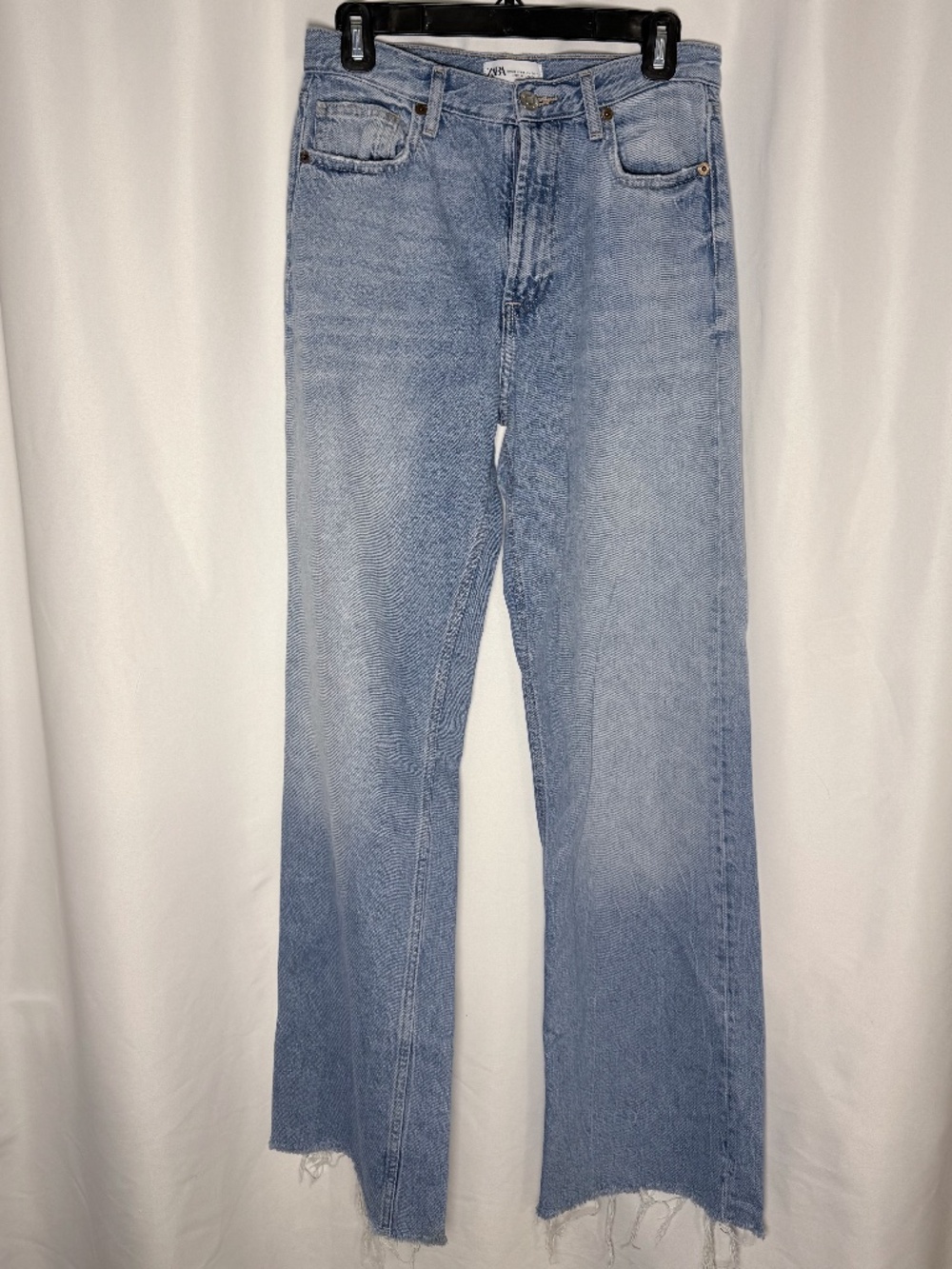 Zara Women's Light Wash High Rise Straight Leg Raw Hem Jeans Size 8